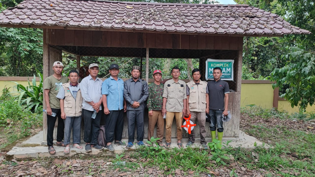 Kunjungan Tim Inspektorat Kabupaten Di Makam Tgk. Bener Meriah